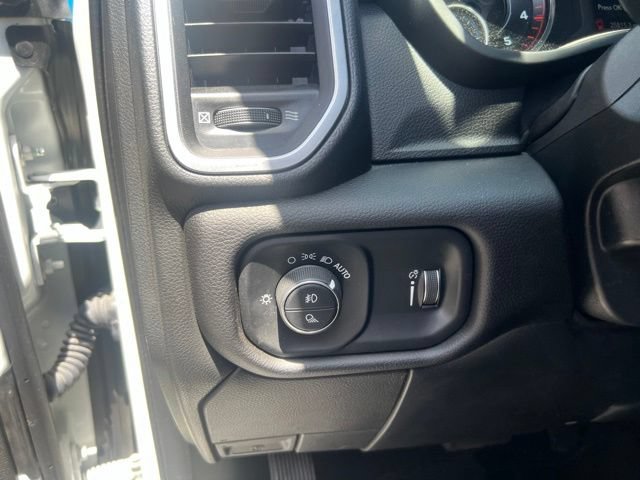 Used 2024 RAM 2500 Big Horn AWD/4WD image 15