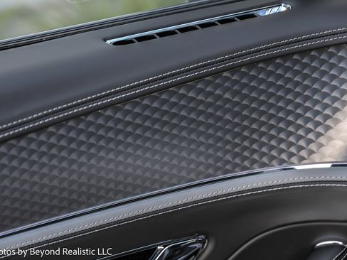 New 2025 Bentley Flying Spur Plug-In Hybrid image 20