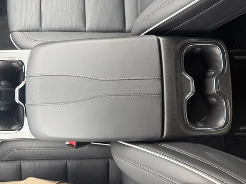 Used 2026 Buick Enclave Sport Touring AWD/4WD image 31