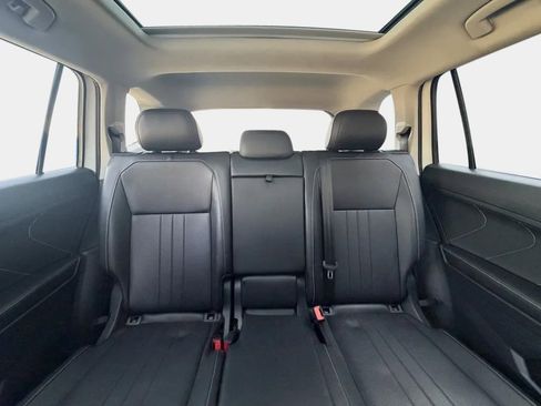 Used 2022 Volkswagen Tiguan SE image 26