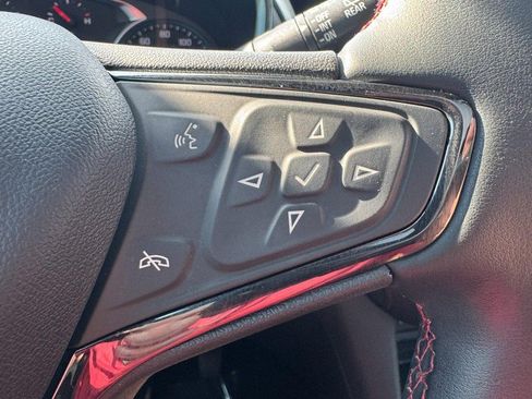 Used 2023 Chevrolet Equinox RS w/ RS Leather Package FWD image 18