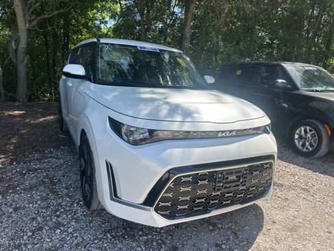 Used 2023 Kia Soul GT-Line image 2