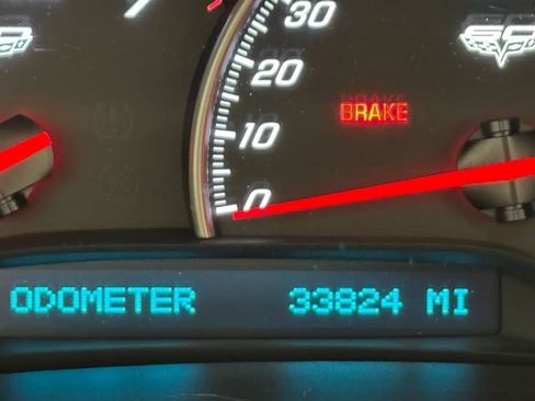 Used 2013 Chevrolet Corvette Grand Sport w/ 3LT Preferred Equipment Group RWD image 15