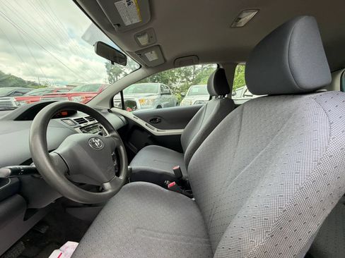Used 2009 Toyota Yaris S FWD image 13