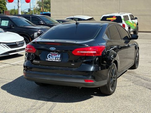 Used 2017 Ford Focus SE FWD image 3