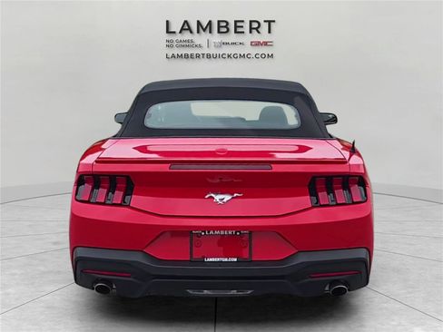 Used 2025 Ford Mustang Premium RWD image 5