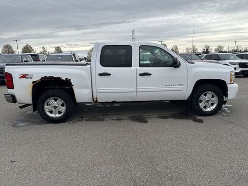 Used 2011 Chevrolet Silverado 1500 LT w/ All-Star Edition AWD/4WD image 7
