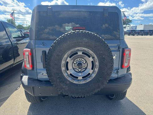Used 2025 Ford Bronco Badlands AWD/4WD image 3