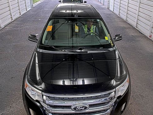 Used 2011 Ford Edge Limited w/ 301A Rapid Spec Order Code FWD image 2
