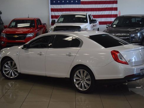 Used 2013 Lincoln MKS AWD image 19