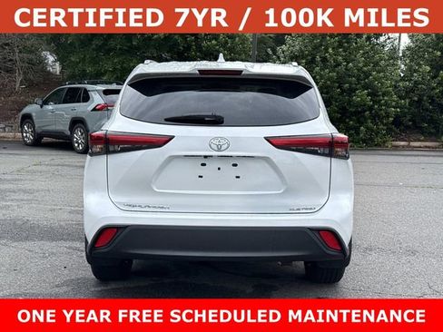 Used 2023 Toyota Highlander XLE AWD/4WD image 3