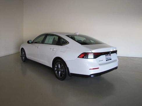 Certified 2023 Honda Accord EX image 23