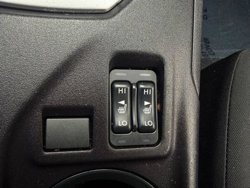 Used 2017 Subaru Impreza 2.0i Premium AWD/4WD image 10