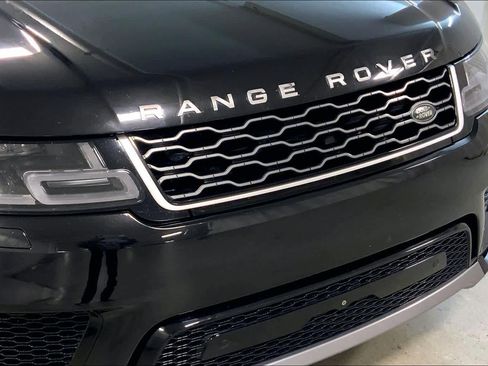 Used 2018 Land Rover Range Rover Sport HSE image 32
