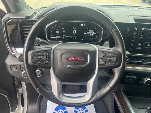 Certified 2022 GMC Sierra 1500 Elevation w/ Preferred Package image 19