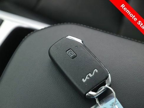 Used 2022 Kia Stinger GT2 image 3