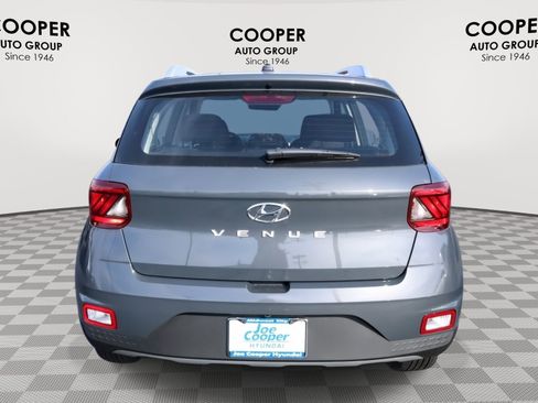 New 2026 Hyundai Venue SEL FWD image 8