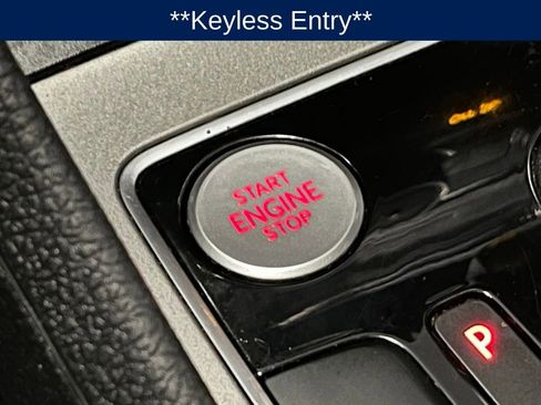 Used 2021 Volkswagen Passat 2.0T SE image 15