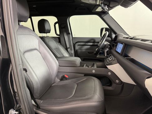 Used 2023 Land Rover Defender 110 S AWD/4WD image 23