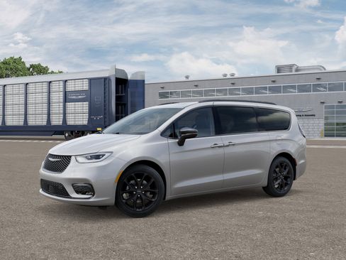 New 2026 Chrysler Pacifica Limited w/ S Appearance Package image 22