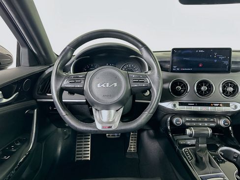Used 2022 Kia Stinger GT-Line RWD image 17