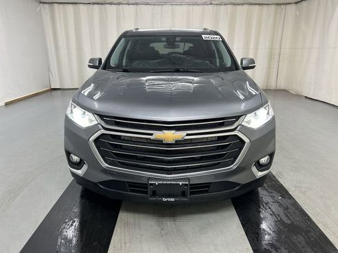 Used 2020 Chevrolet Traverse LT w/ Driver Confidence II Package image 3