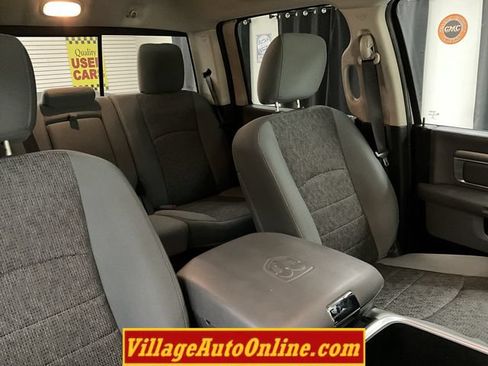 Used 2017 RAM 1500 Big Horn AWD/4WD image 40