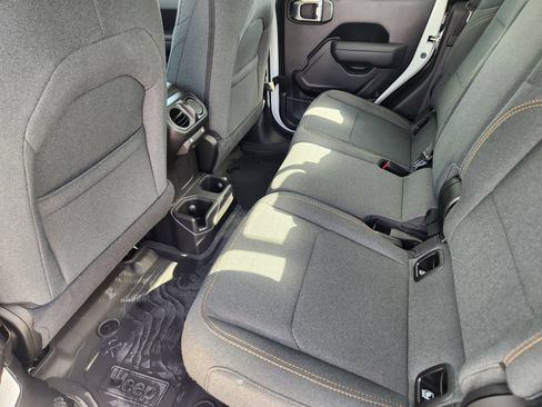 New 2026 Jeep Gladiator Sport AWD/4WD image 25