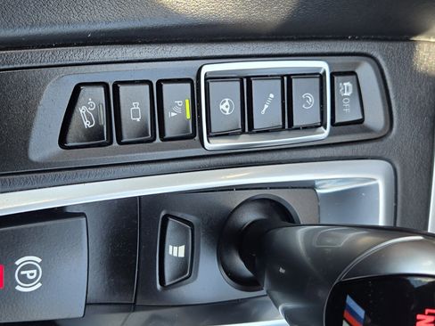 Used 2018 BMW X5 M AWD/4WD image 27