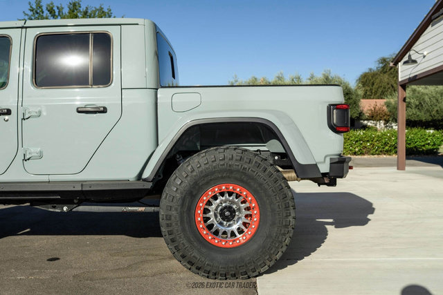 Used 2023 Jeep Gladiator Mojave w/ LED Lighting Group AWD/4WD image 5