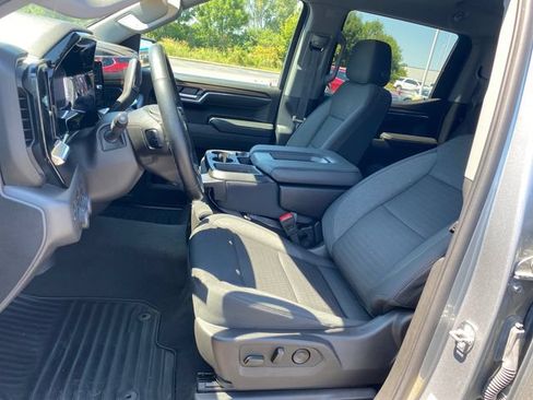 Certified 2024 Chevrolet Silverado 1500 LT AWD/4WD image 15