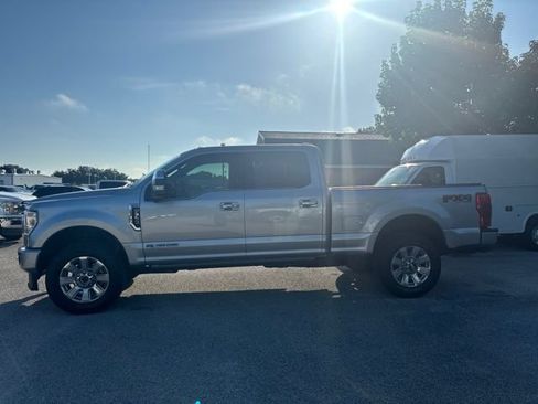 Used 2022 Ford F350 Platinum AWD/4WD image 8