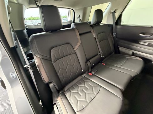 Used 2026 Nissan Pathfinder Platinum w/ Cargo Package AWD/4WD image 33
