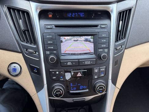 Used 2014 Hyundai Sonata Hybrid FWD image 30