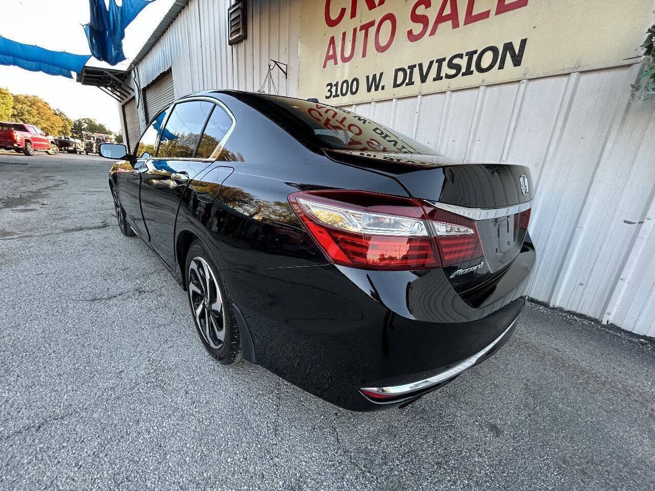 Used 2016 Honda Accord EX-L image 10