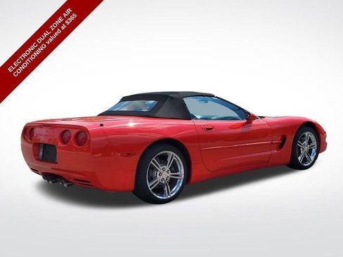 Used 1999 Chevrolet Corvette Convertible w/ Memory Pkg RWD image 3