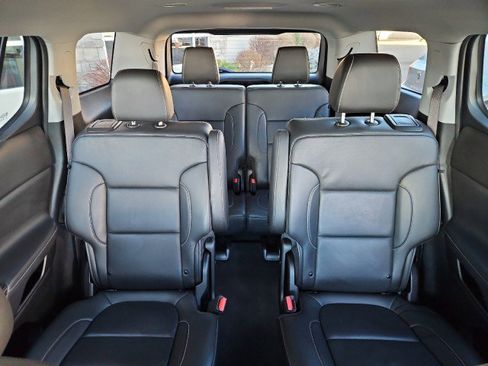 Used 2023 GMC Acadia SLT image 20