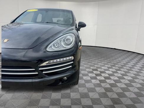 Used 2014 Porsche Cayenne Platinum Edition AWD/4WD image 13