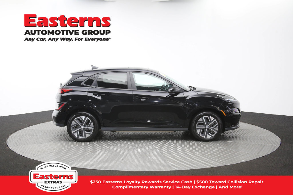 Used 2023 Hyundai Kona SEL FWD image 47