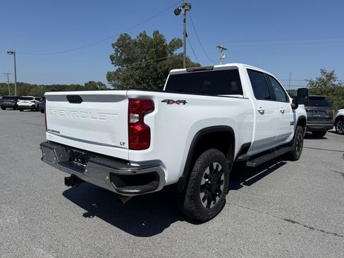 Used 2020 Chevrolet Silverado 2500 LT w/ Texas Edition AWD/4WD image 6