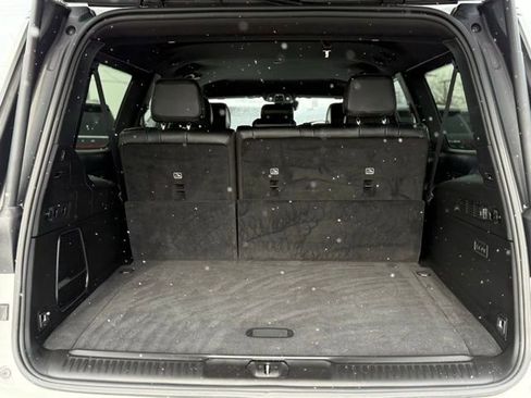 Used 2024 Jeep Wagoneer L Series II w/ Flexible Seating Group image 22