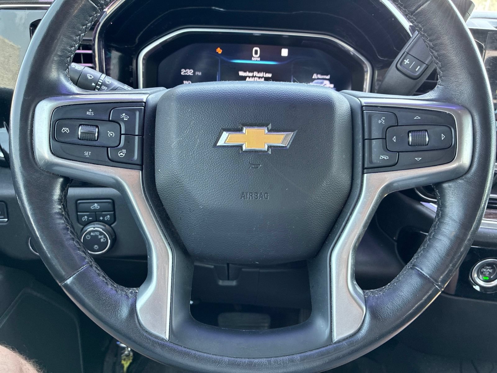 Used 2022 Chevrolet Silverado 1500 LT w/ Protection Package RWD image 7