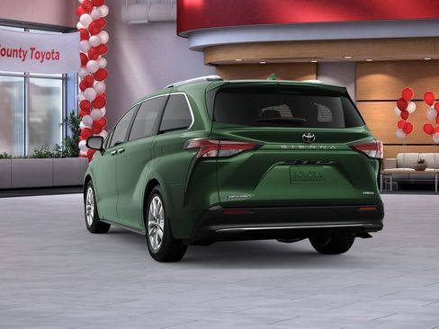 New 2026 Toyota Sienna Limited image 7