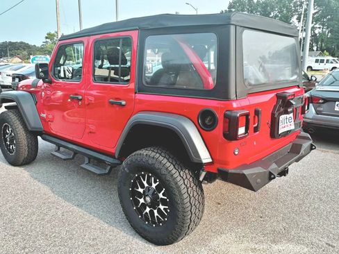 Used 2020 Jeep Wrangler Unlimited Sport AWD/4WD image 5