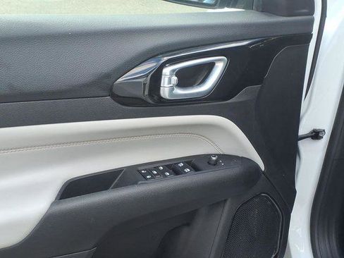 Certified 2023 Jeep Compass Limited AWD/4WD image 9