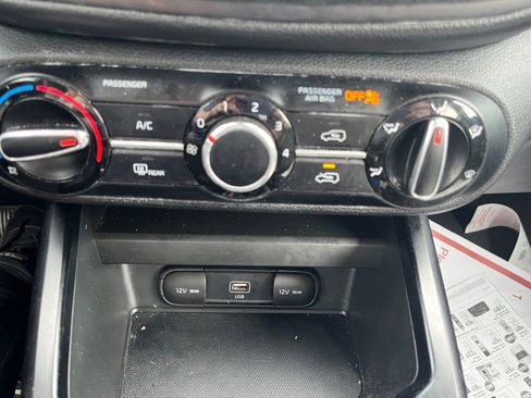 Used 2021 Kia Soul S FWD image 14