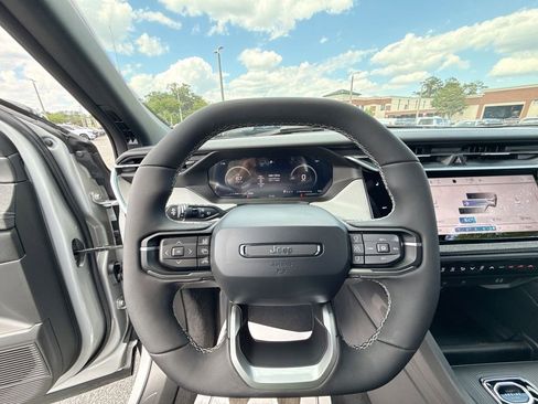 New 2026 Jeep Cherokee Laredo AWD/4WD image 13
