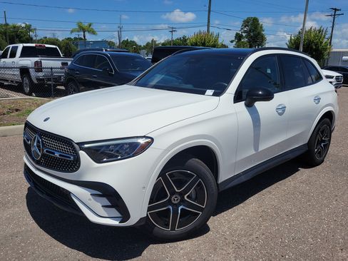 Certified 2026 Mercedes-Benz GLC 300 4MATIC image 1