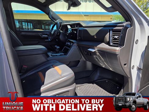 Used 2024 GMC Sierra 1500 AT4 w/ Technology Package AWD/4WD image 28