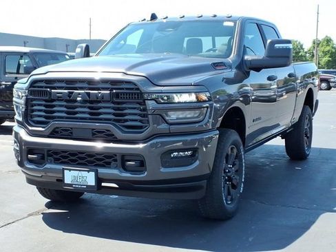 New 2026 RAM 2500 Big Horn AWD/4WD image 2